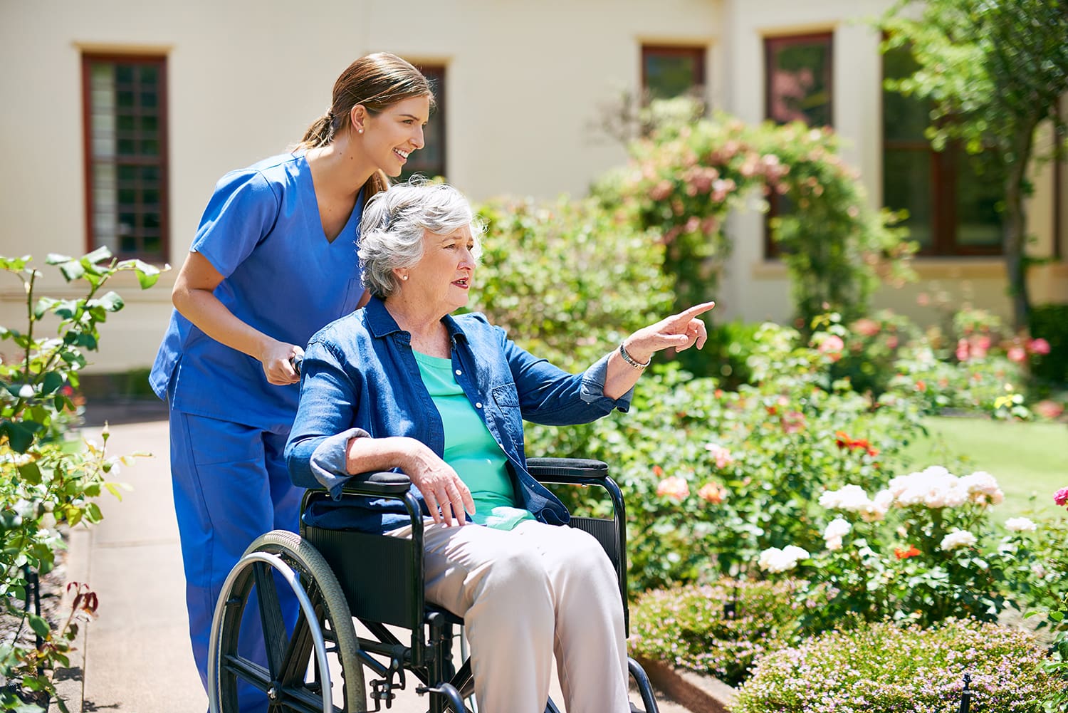 Personal Care Home vs Nursing Home: Understanding the Key Differences